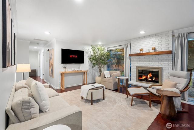 9024 171st Avenue NE, Redmond, WA 98052