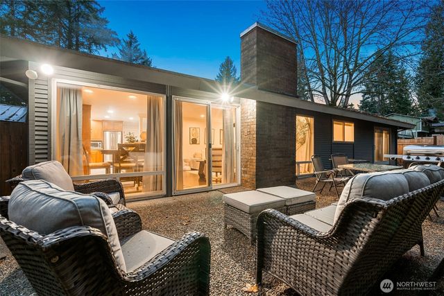 9024 171st Avenue NE, Redmond, WA 98052