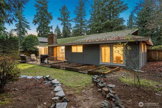 9024 171st Avenue NE, Redmond, WA 98052