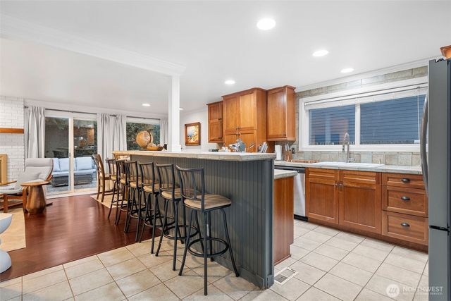 9024 171st Avenue NE, Redmond, WA 98052