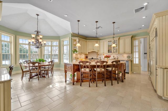 233 Everit Avenue, Hewlett Harbor, NY 11557