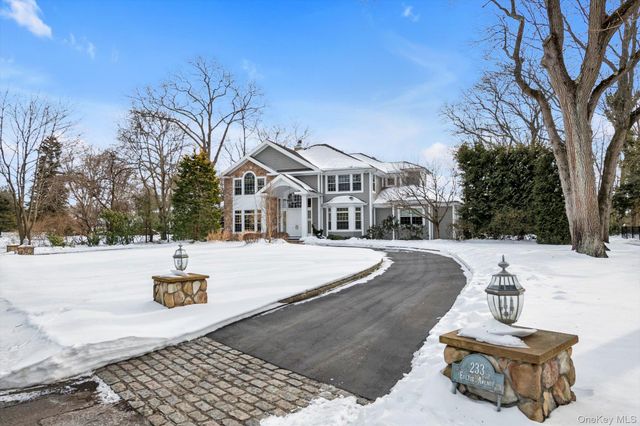 233 Everit Avenue, Hewlett Harbor, NY 11557