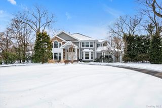 233 Everit Avenue, Hewlett Harbor, NY 11557