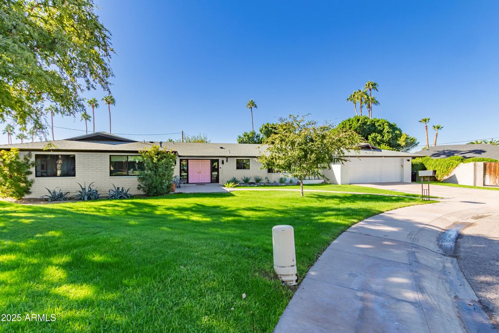 7340 N 6TH Way, Phoenix, AZ 85020