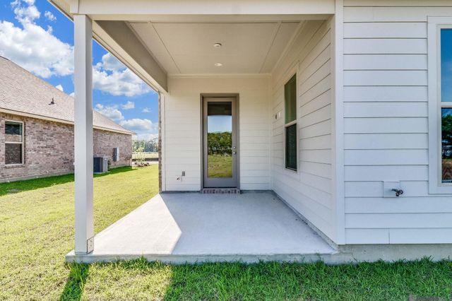 12071 Clare Ct, Geismar, LA 70734