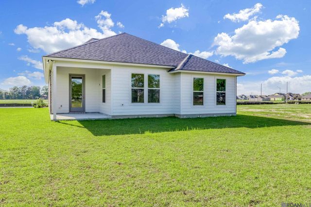 12071 Clare Ct, Geismar, LA 70734