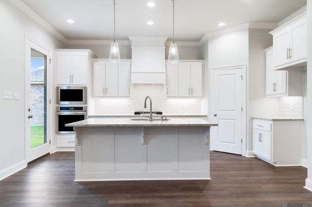 12071 Clare Ct, Geismar, LA 70734