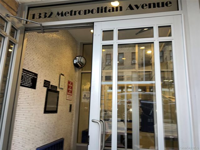 1332 Metropolitan Avenue 6A, Bronx, NY 10462