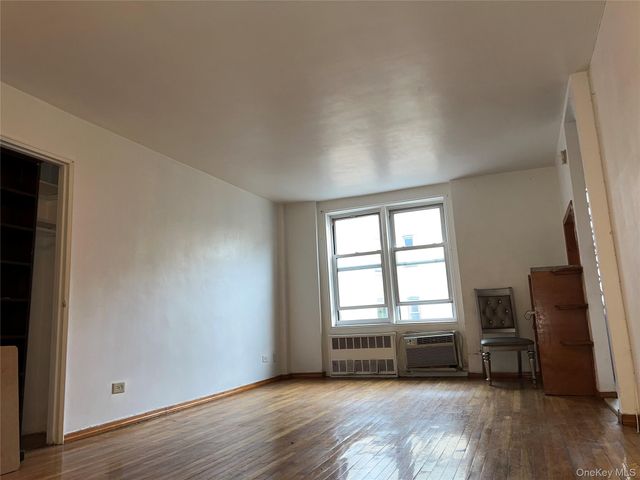 1332 Metropolitan Avenue 6A, Bronx, NY 10462