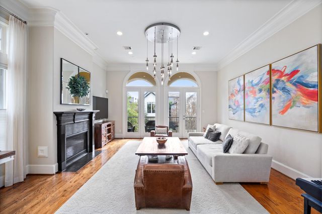 1230 W Bell Street, Houston, TX 77019