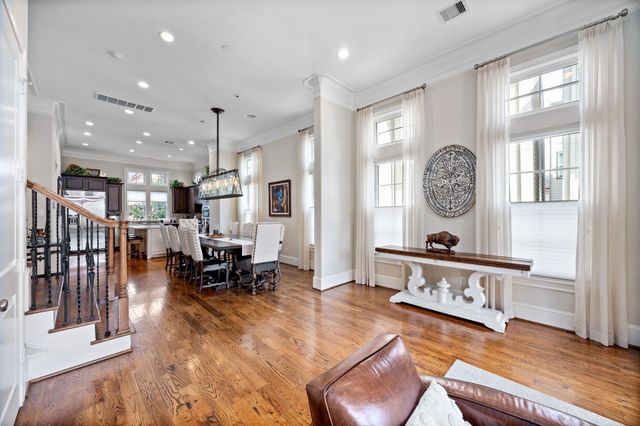 1230 W Bell Street, Houston, TX 77019