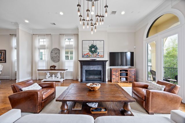 1230 W Bell Street, Houston, TX 77019