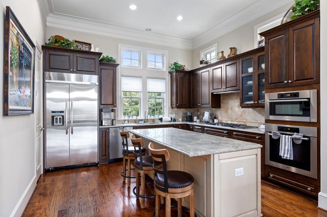 1230 W Bell Street, Houston, TX 77019