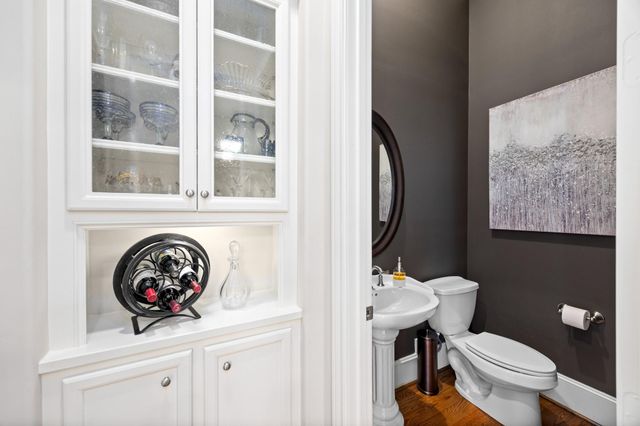 1230 W Bell Street, Houston, TX 77019