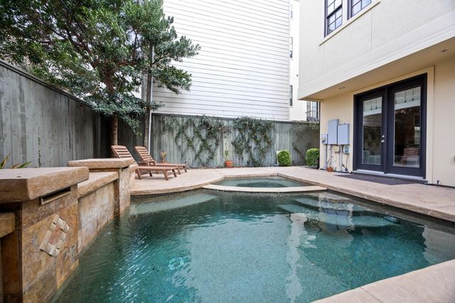 1230 W Bell Street, Houston, TX 77019