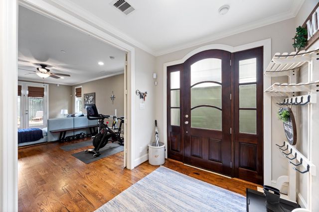 1230 W Bell Street, Houston, TX 77019