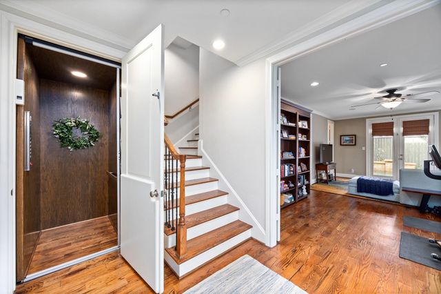 1230 W Bell Street, Houston, TX 77019