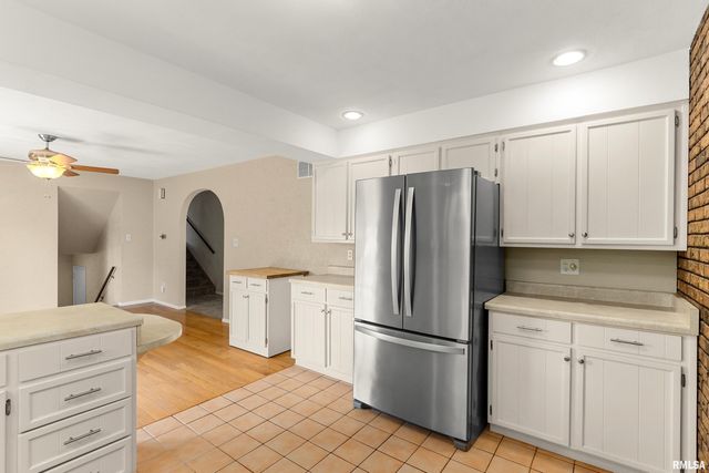 1302 JEFFERSON Street, Pekin, IL 61554
