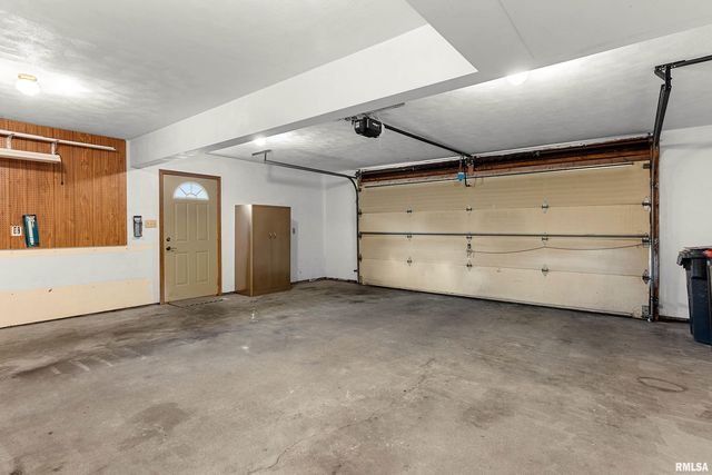 1302 JEFFERSON Street, Pekin, IL 61554
