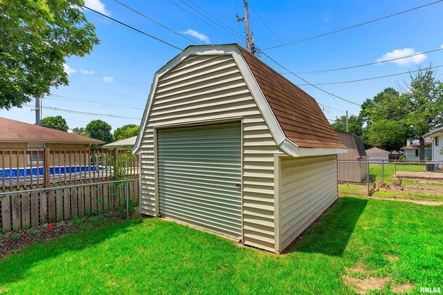 1302 JEFFERSON Street, Pekin, IL 61554