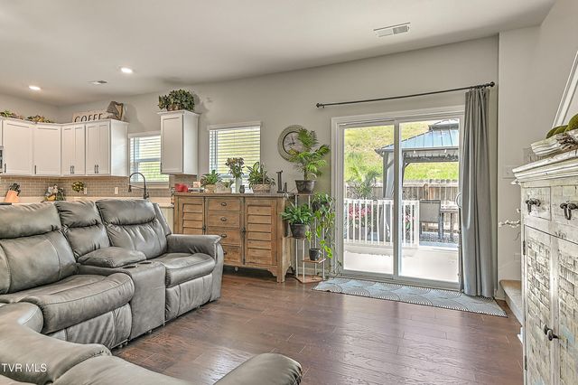 2552 Bridgeforth Crossing, Kingsport, TN 37664