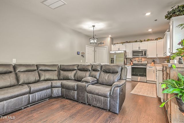 2552 Bridgeforth Crossing, Kingsport, TN 37664