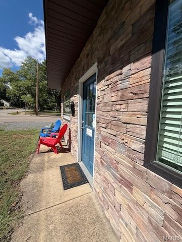 801 Ste Genevieve Avenue, Farmington, MO 63640