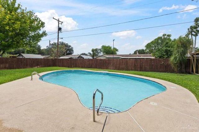 1513 Redbud Avenue, Mcallen, TX 78504