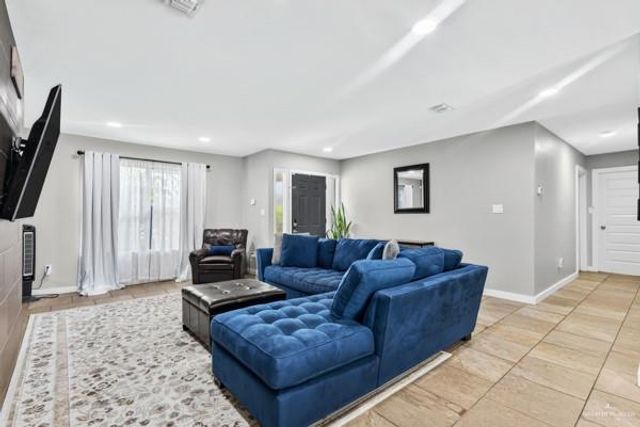 1513 Redbud Avenue, Mcallen, TX 78504