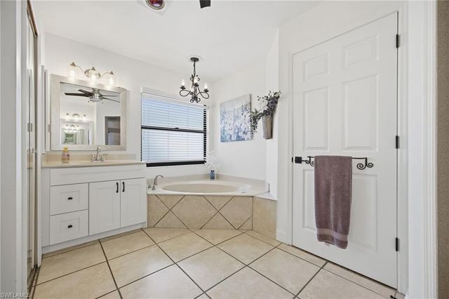 402 SW 28th ST, Cape Coral, FL 33914