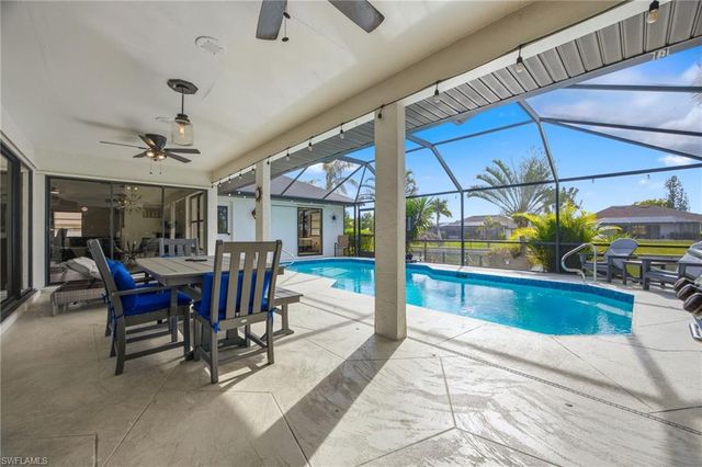 402 SW 28th ST, Cape Coral, FL 33914