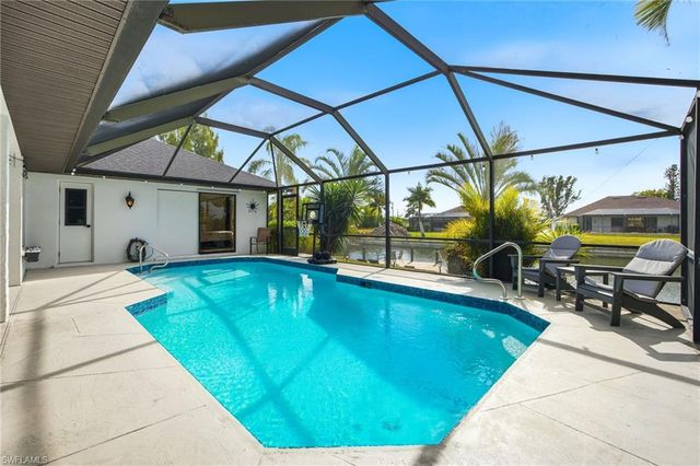 402 SW 28th ST, Cape Coral, FL 33914