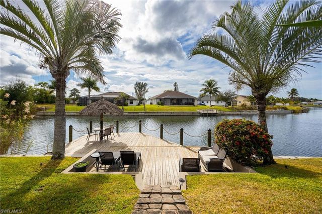 402 SW 28th ST, Cape Coral, FL 33914