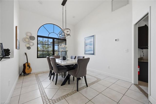 402 SW 28th ST, Cape Coral, FL 33914