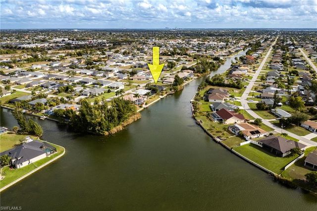 402 SW 28th ST, Cape Coral, FL 33914