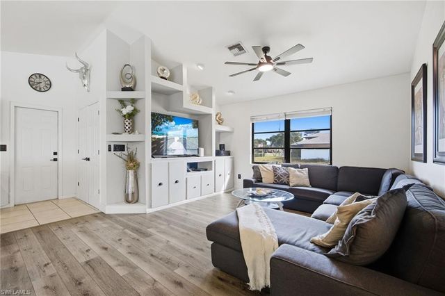 402 SW 28th ST, Cape Coral, FL 33914