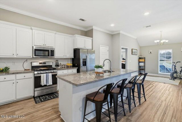 608 Westfield Drive, Pearl, MS 39208