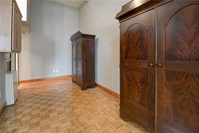 101 N Chestnut Street 7, Winston-salem, NC 27101