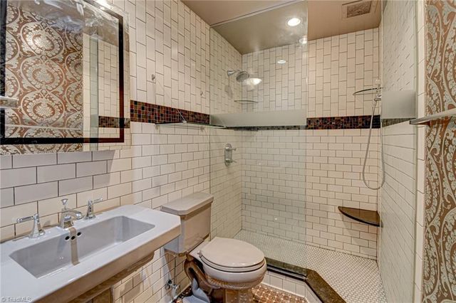 101 N Chestnut Street 7, Winston-salem, NC 27101