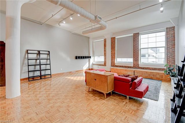 101 N Chestnut Street 7, Winston-salem, NC 27101