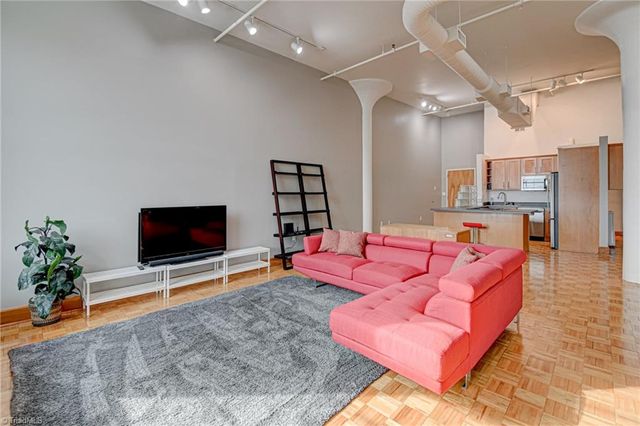 101 N Chestnut Street 7, Winston-salem, NC 27101