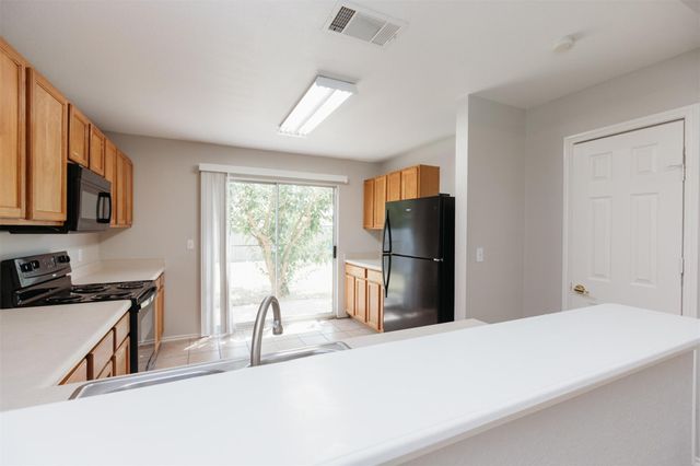 12625 Campana DR, Del Valle, TX 78617