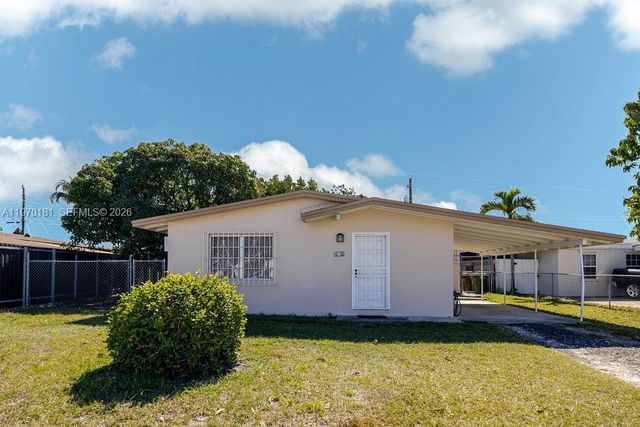 670 SE 1st St, Hialeah, FL 33010