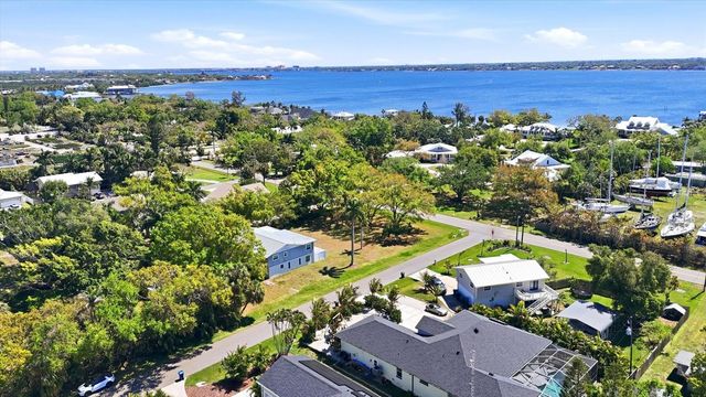 1312 51ST AVENUE DRIVE W, Palmetto, FL 34221