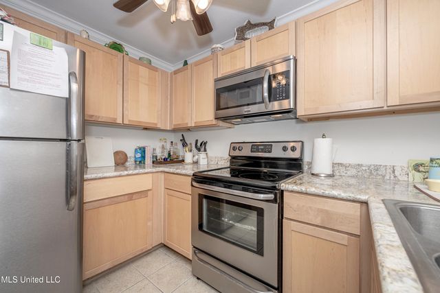 3230 Cumberland Road, 18, Ocean Springs, MS 39564