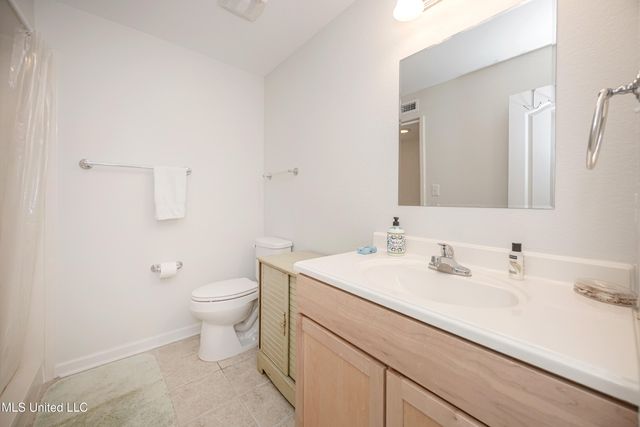 3230 Cumberland Road, 18, Ocean Springs, MS 39564