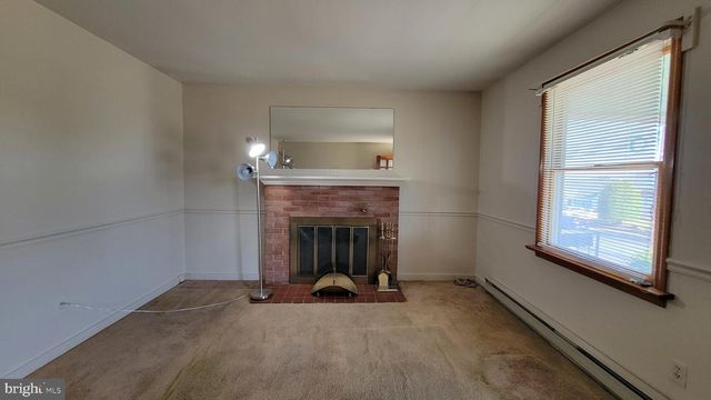 221 DEVONSHIRE RD, Hagerstown, MD 21740