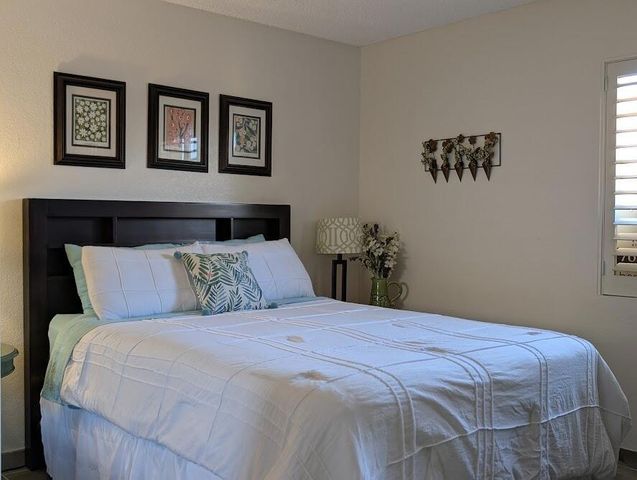 48255 Monroe Street 33, Indio, CA 92201