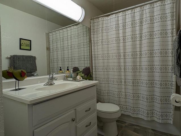 48255 Monroe Street 33, Indio, CA 92201