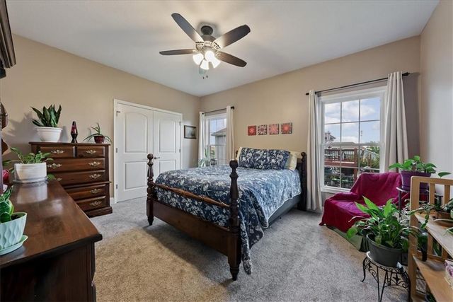 6989 141st Street, Basehor, KS 66007